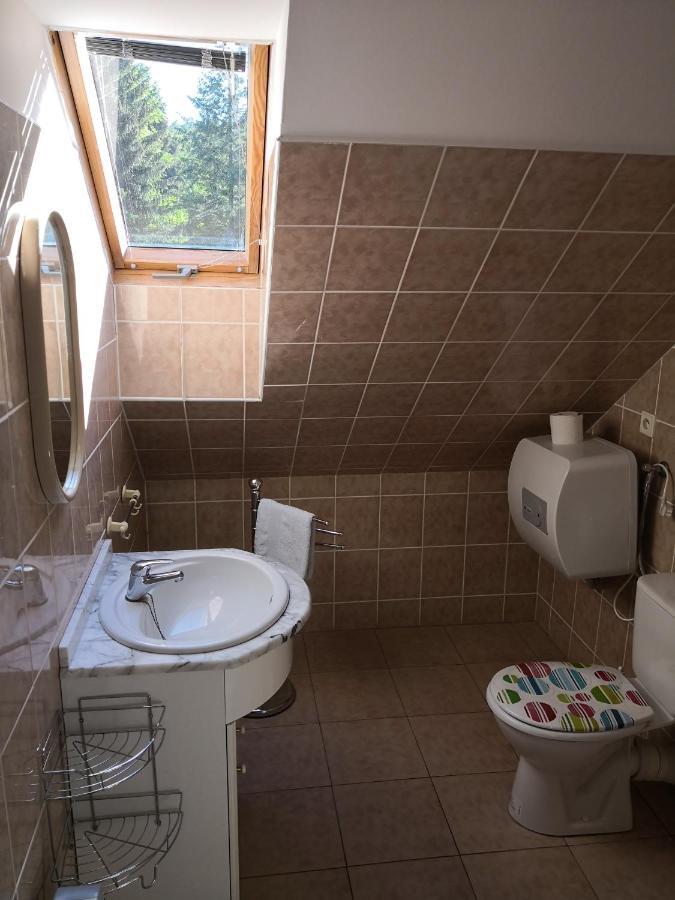 Ubytovani U Machova Jezera - Apartmany - Ludmila Grulisova Doksy  Exterior photo