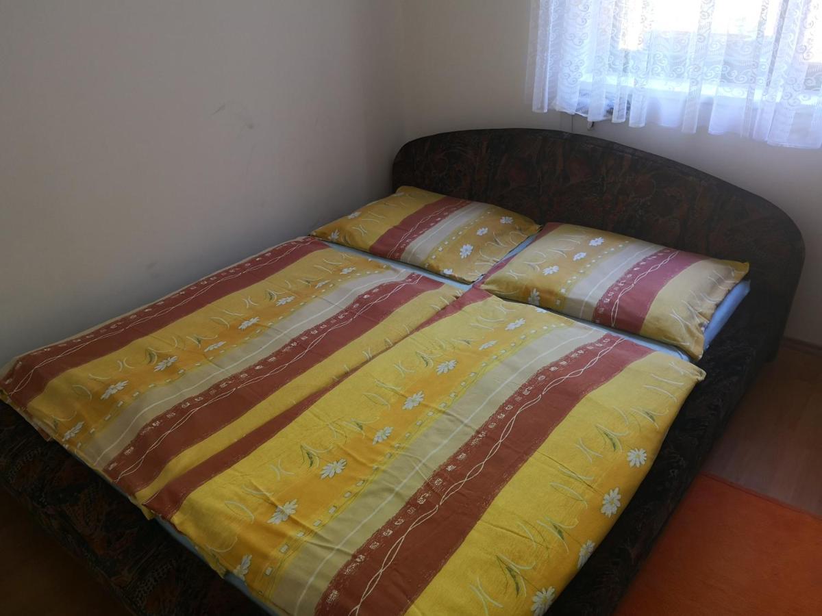 Ubytovani U Machova Jezera - Apartmany - Ludmila Grulisova Doksy  Exterior photo
