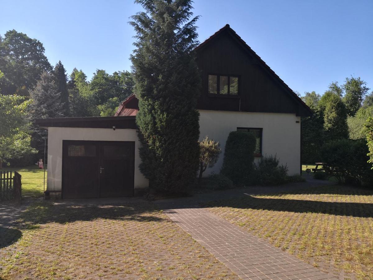 Ubytovani U Machova Jezera - Apartmany - Ludmila Grulisova Doksy  Exterior photo